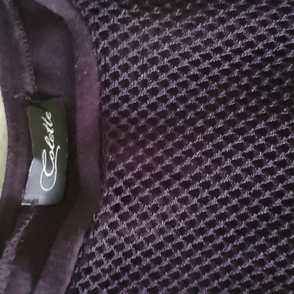 Layered Black top - Picture 2 of 3